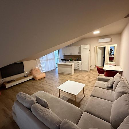 Shengjin Apartaments Bagian luar foto