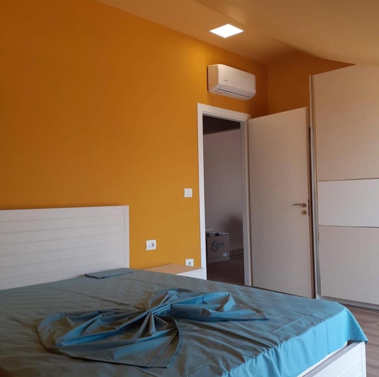 Shengjin Apartaments Bagian luar foto