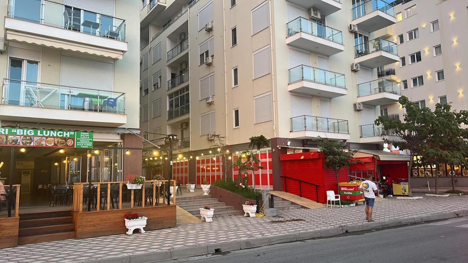 Shengjin Apartaments Bagian luar foto