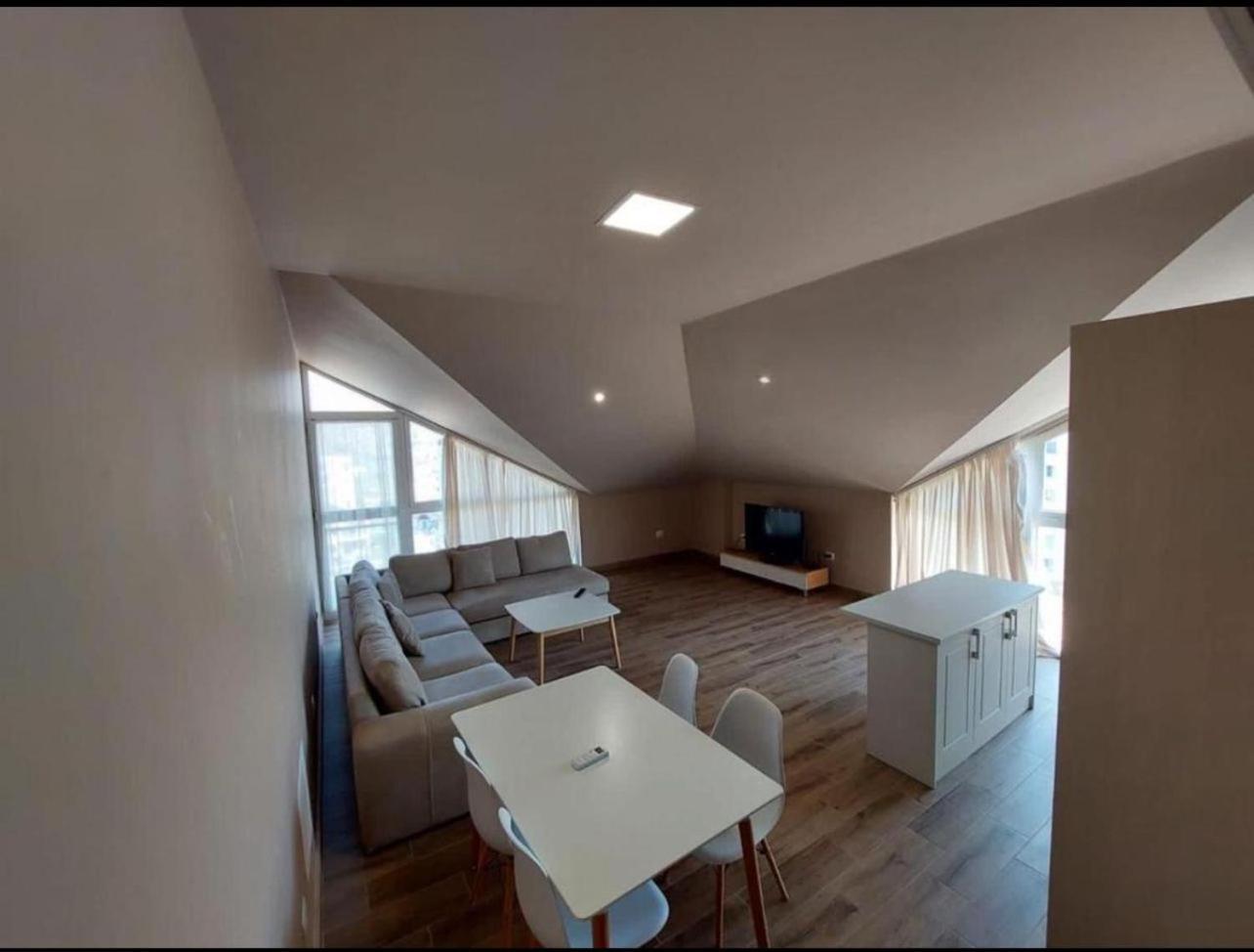 Shengjin Apartaments Bagian luar foto