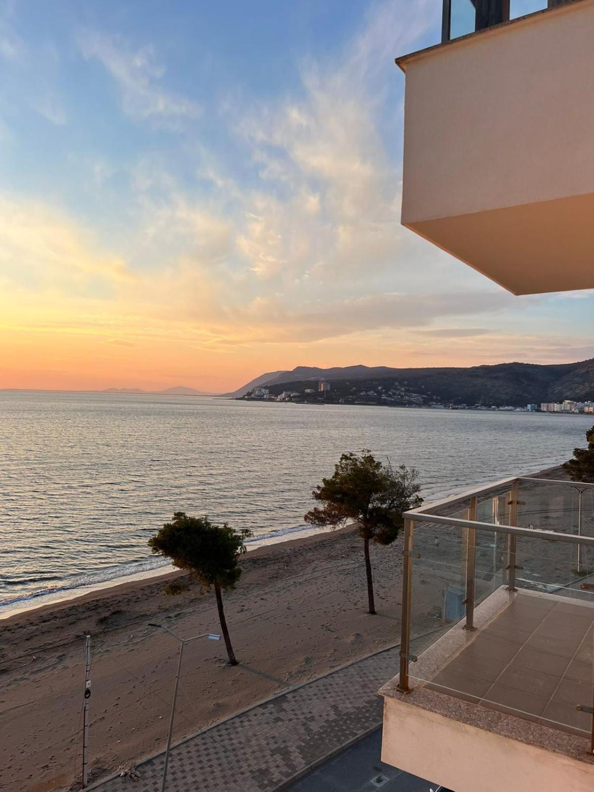 Shengjin Apartaments Bagian luar foto