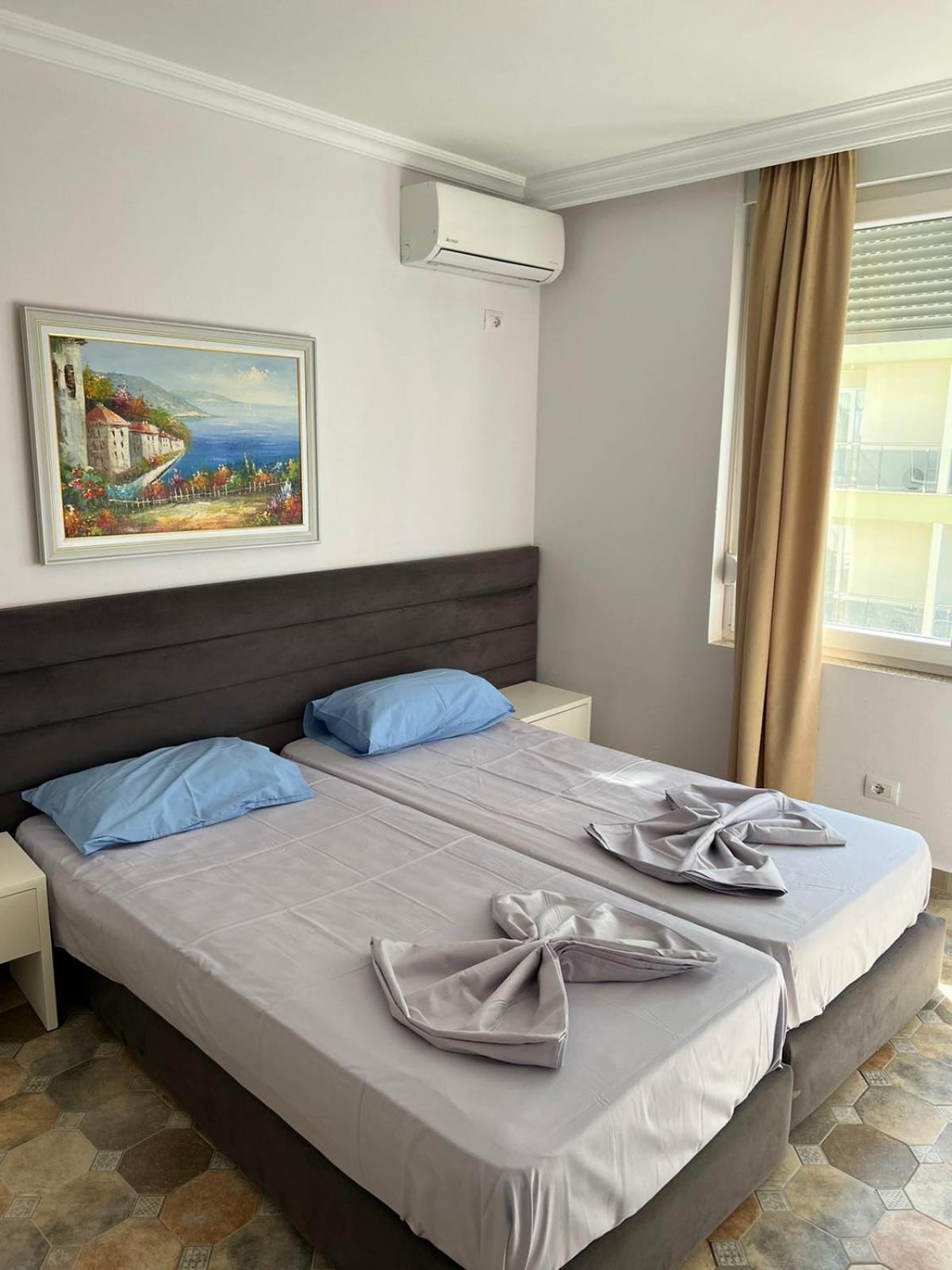 Shengjin Apartaments Bagian luar foto