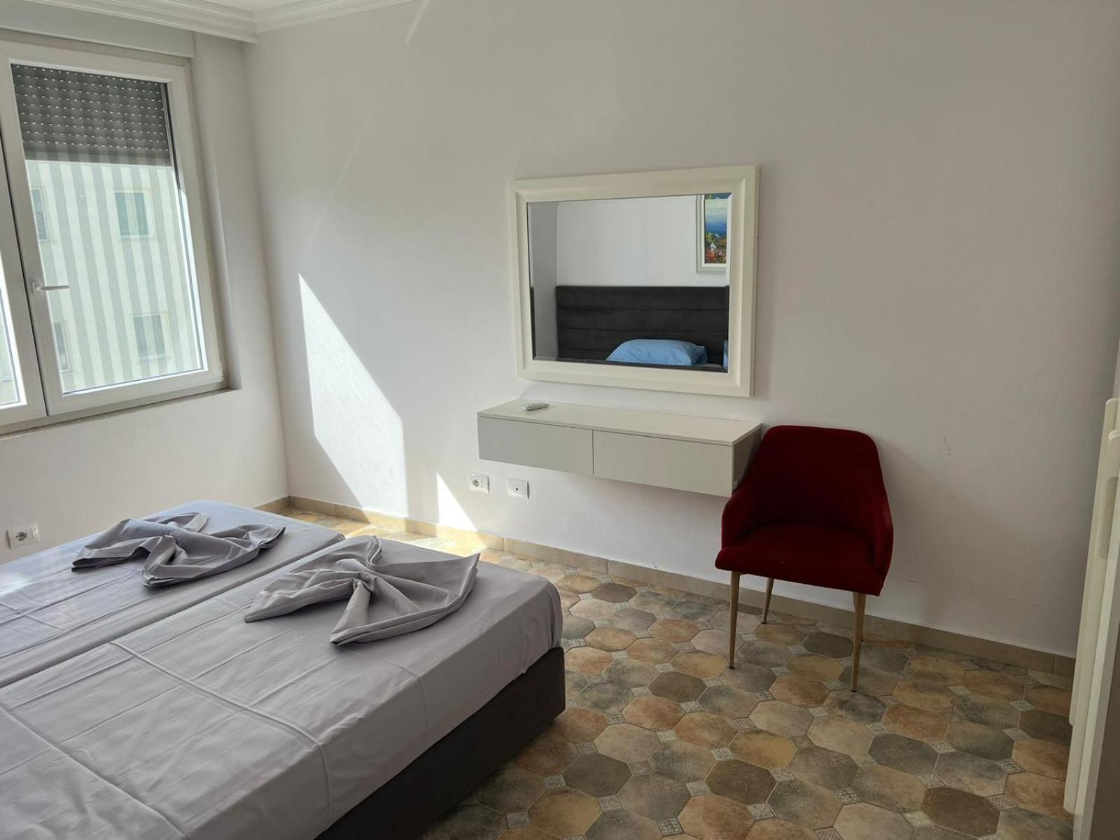Shengjin Apartaments Bagian luar foto