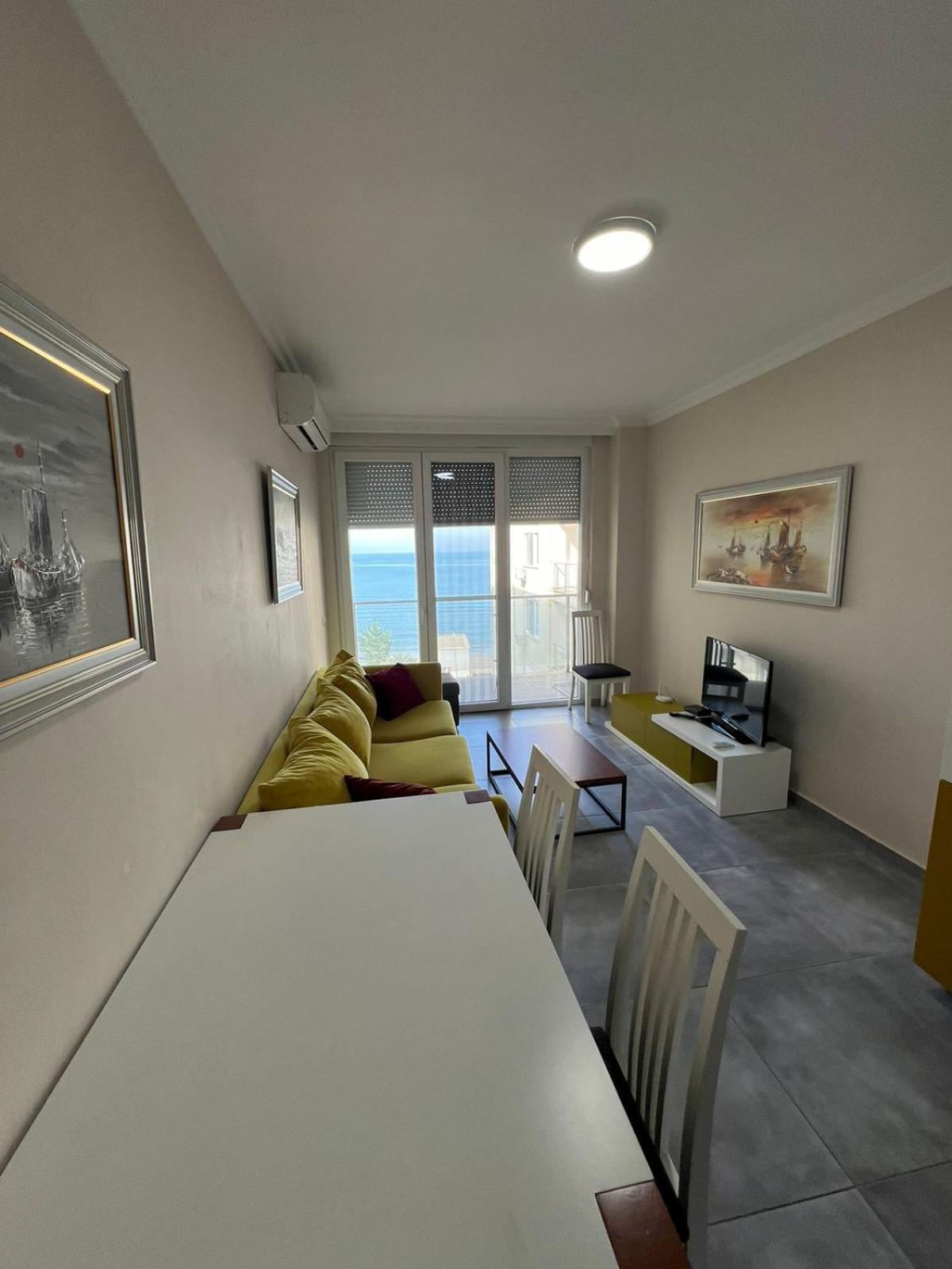 Shengjin Apartaments Bagian luar foto