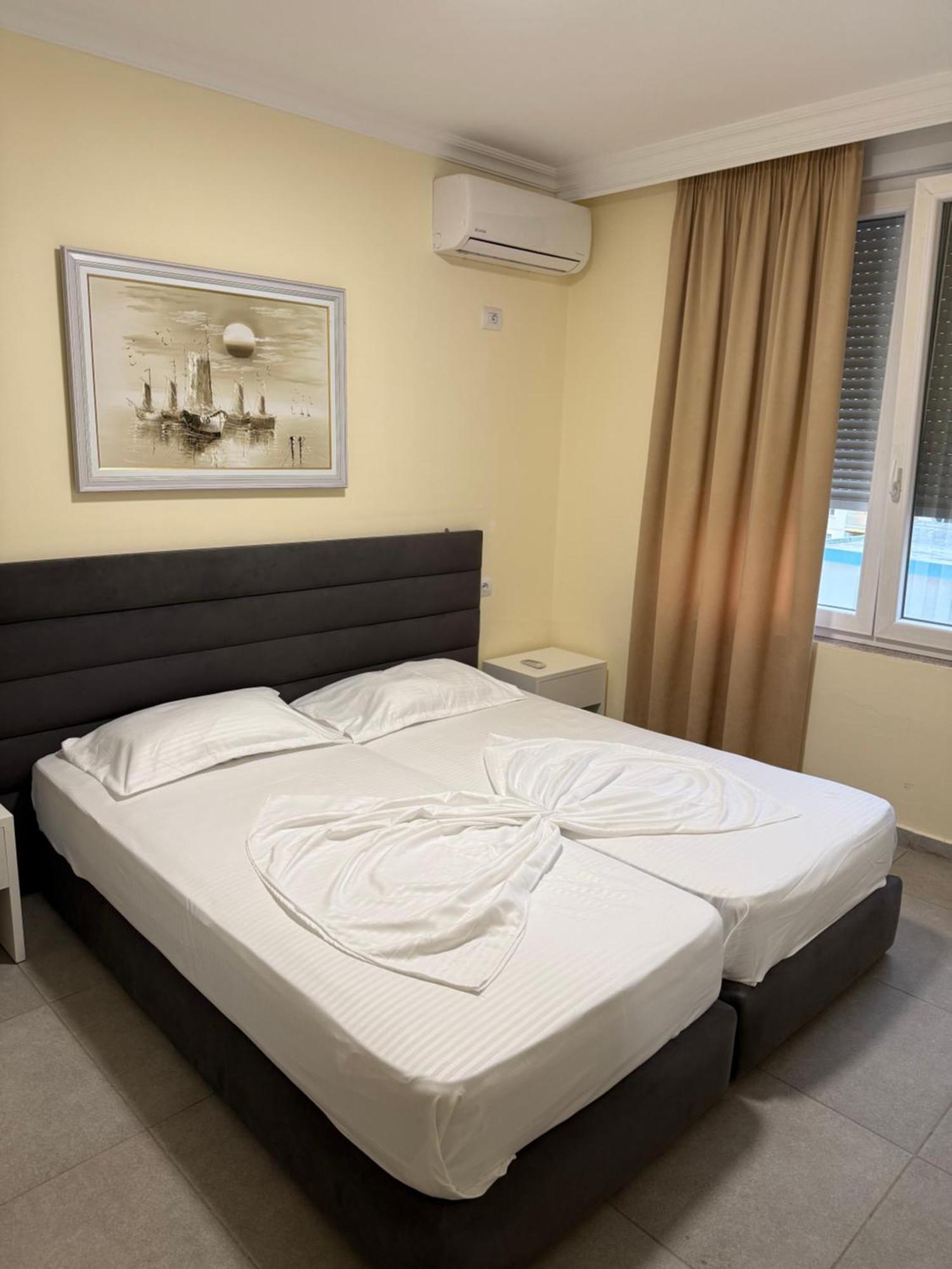Shengjin Apartaments Bagian luar foto