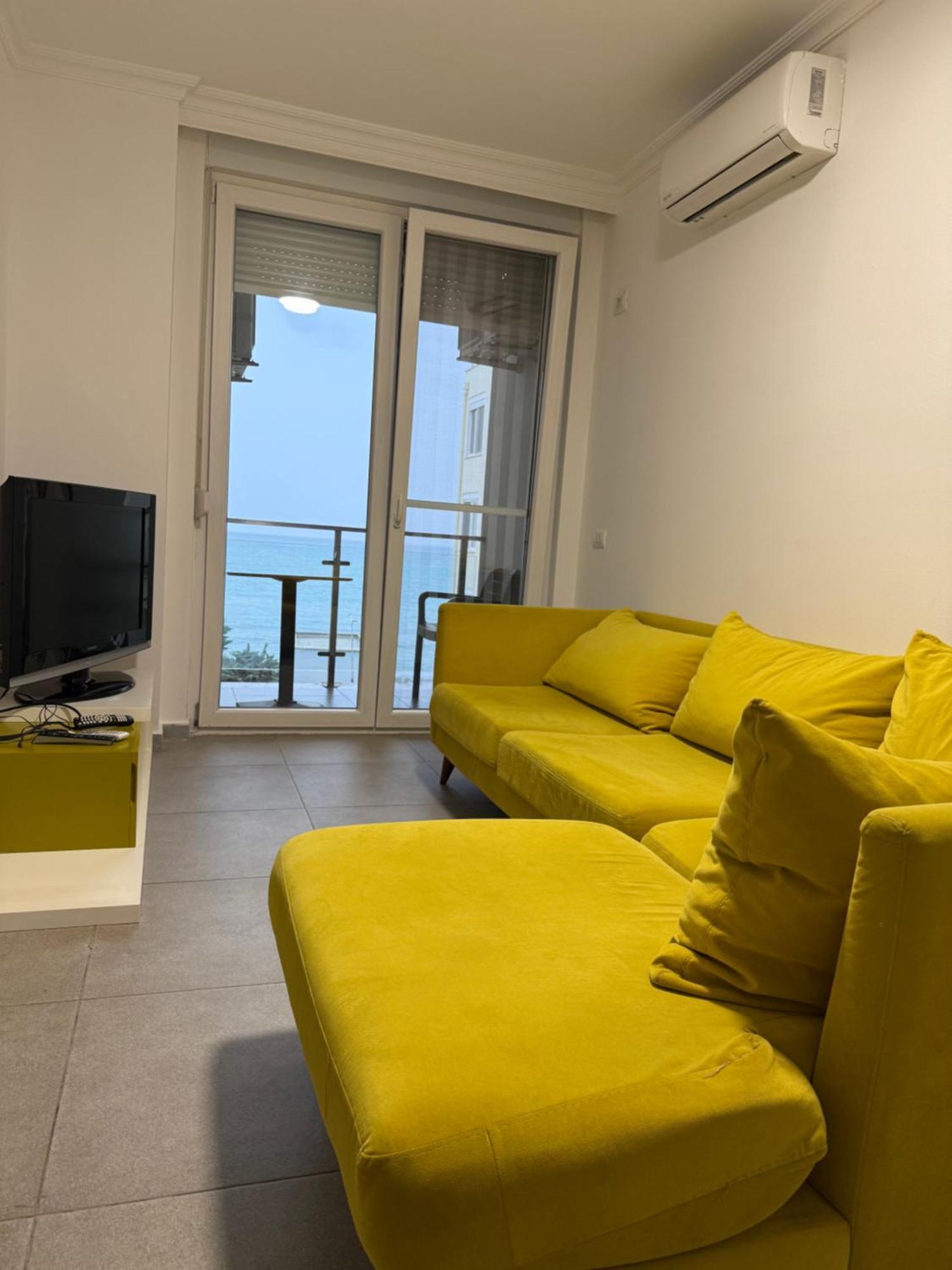 Shengjin Apartaments Bagian luar foto
